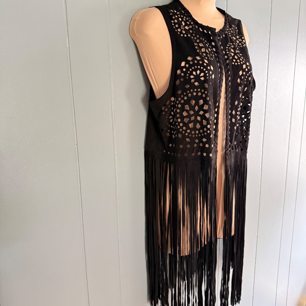 Black Faux Suede Laser Cut‎ Long Fringe Vest S Boho Festival Western Coachella - Picture 2 of 7